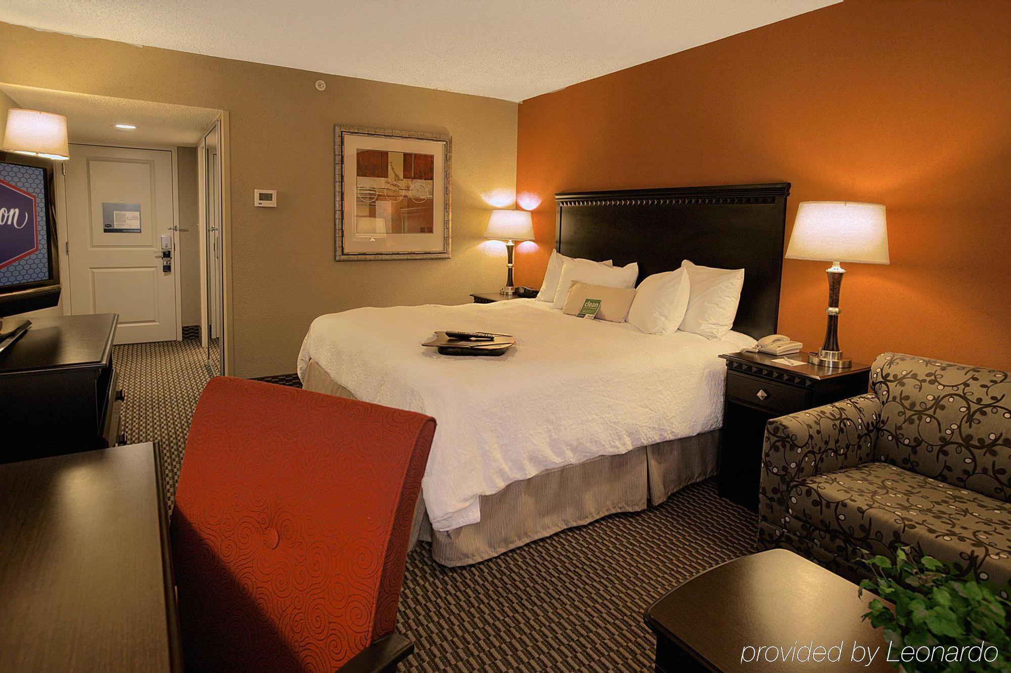 Hampton Inn Asheville - Biltmore Area Exterior foto