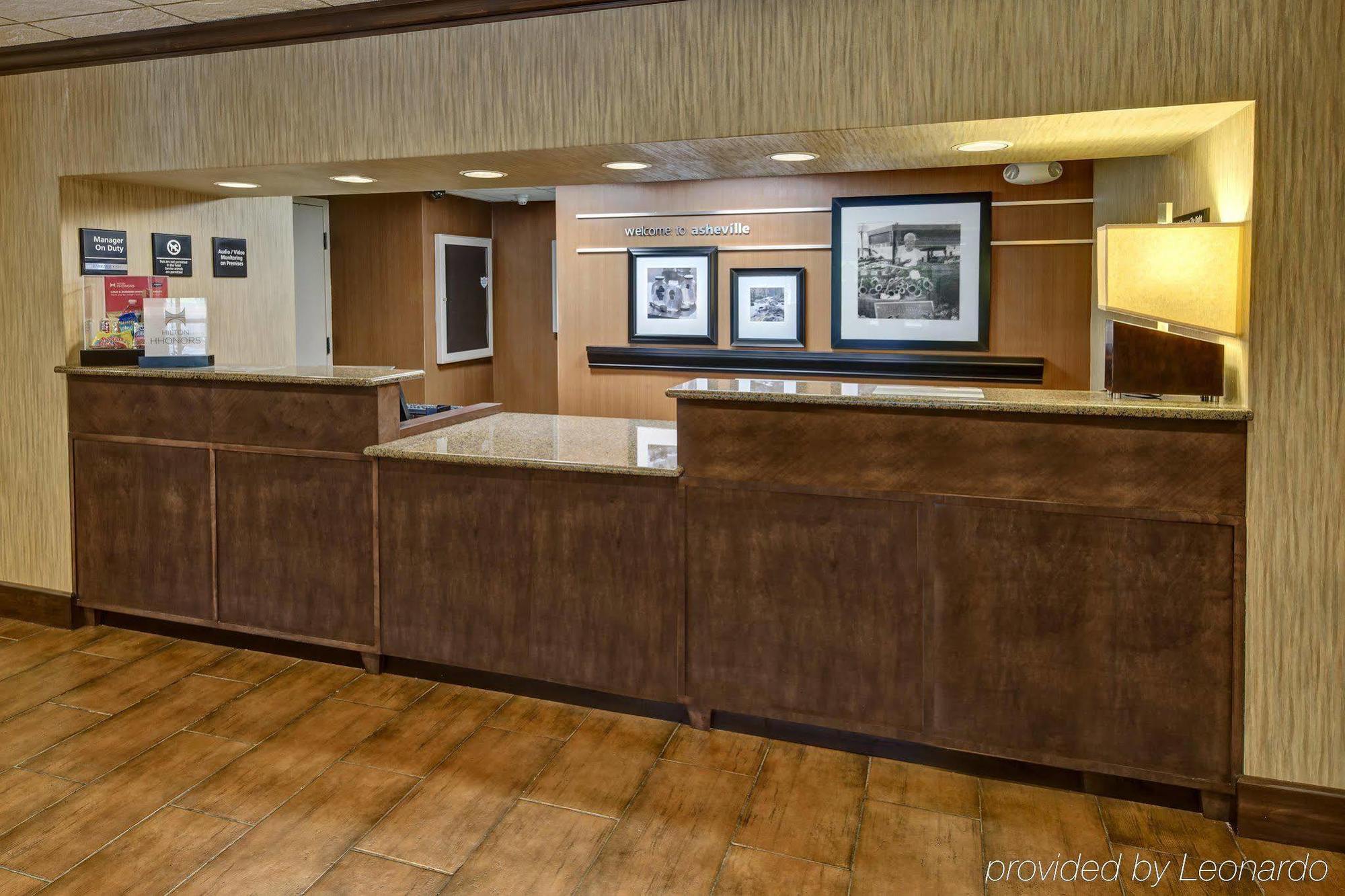 Hampton Inn Asheville - Biltmore Area Exterior foto
